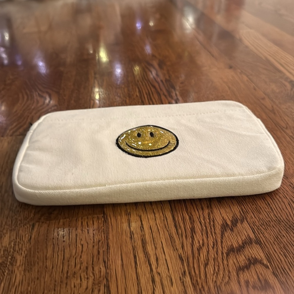 Bag Edge White Canvas Pouch with Pink Smiley Face - Picture 3 of 5
